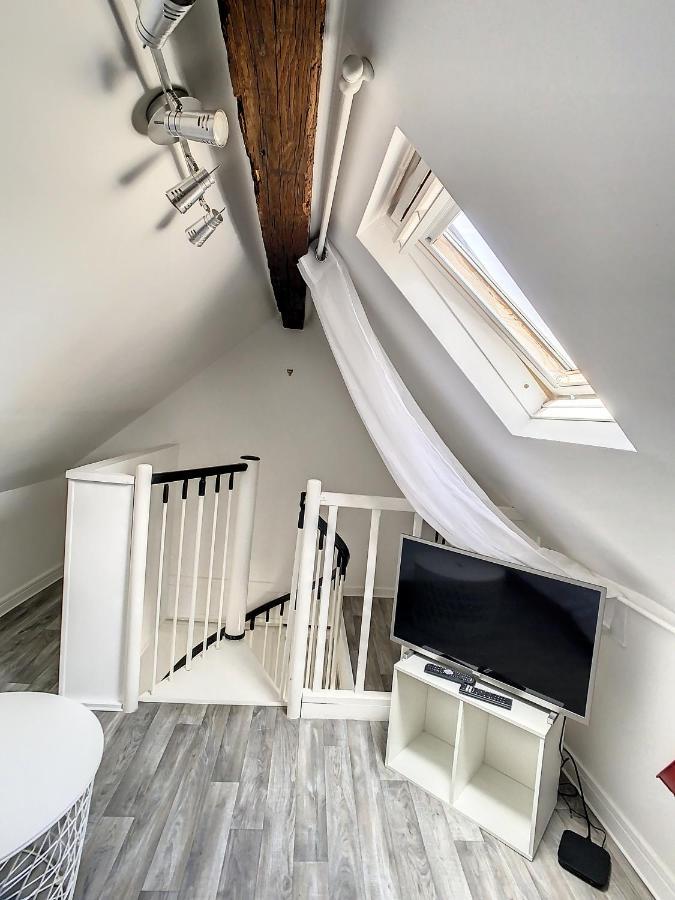 Studio Duplex Centre Ville Cathedrale 2 Pers Wifi Apartment Chartres Bagian luar foto