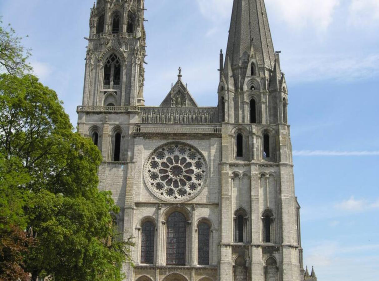 Studio Duplex Centre Ville Cathedrale 2 Pers Wifi Apartment Chartres Bagian luar foto
